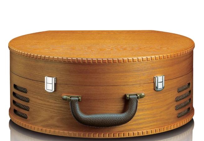 Wooden turntable with built-in speakers